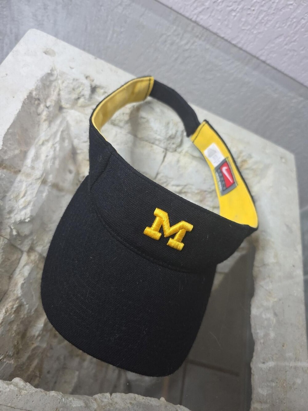 Michigan Wolverines Hat Visor Strap Back Mens Blue NCAA Football Wool Nike